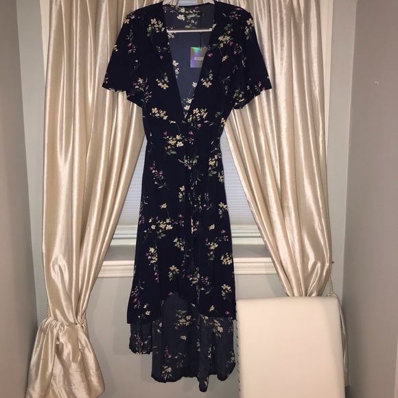 Missguided Dresses & Skirts - MISSGUIDED HIGH LO WRAP NAVY FLORAL MIDI DRESS